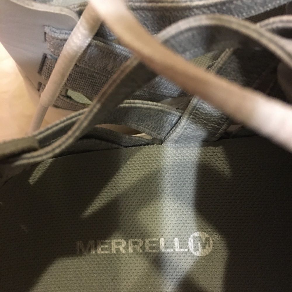 NWOT Merrell Gray Shoes   - Picture 5 of 5